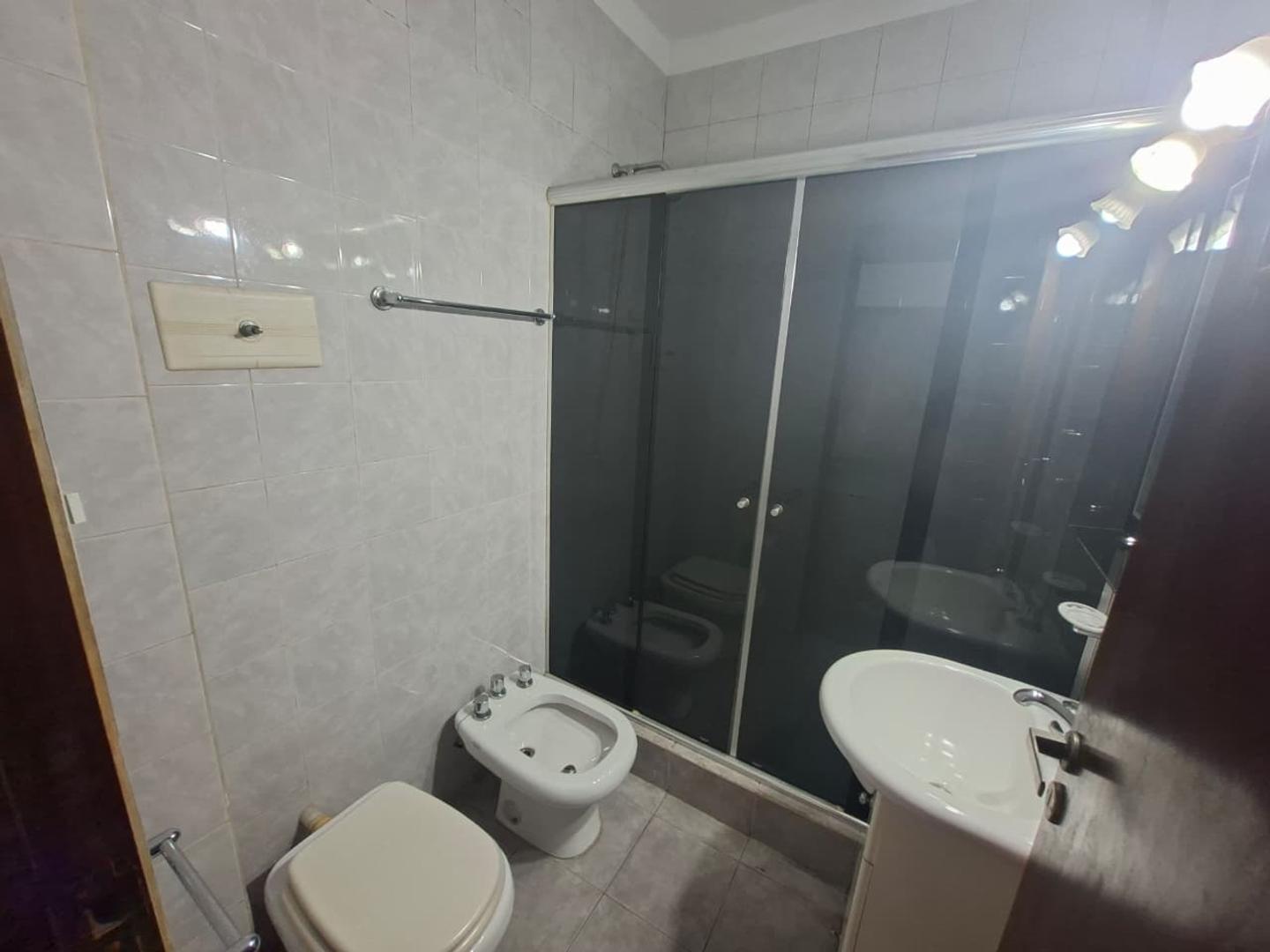 Foto de ALQUILER DEPARTAMENTO 2 AMBIENTES EN FLORESTA, imagen 3