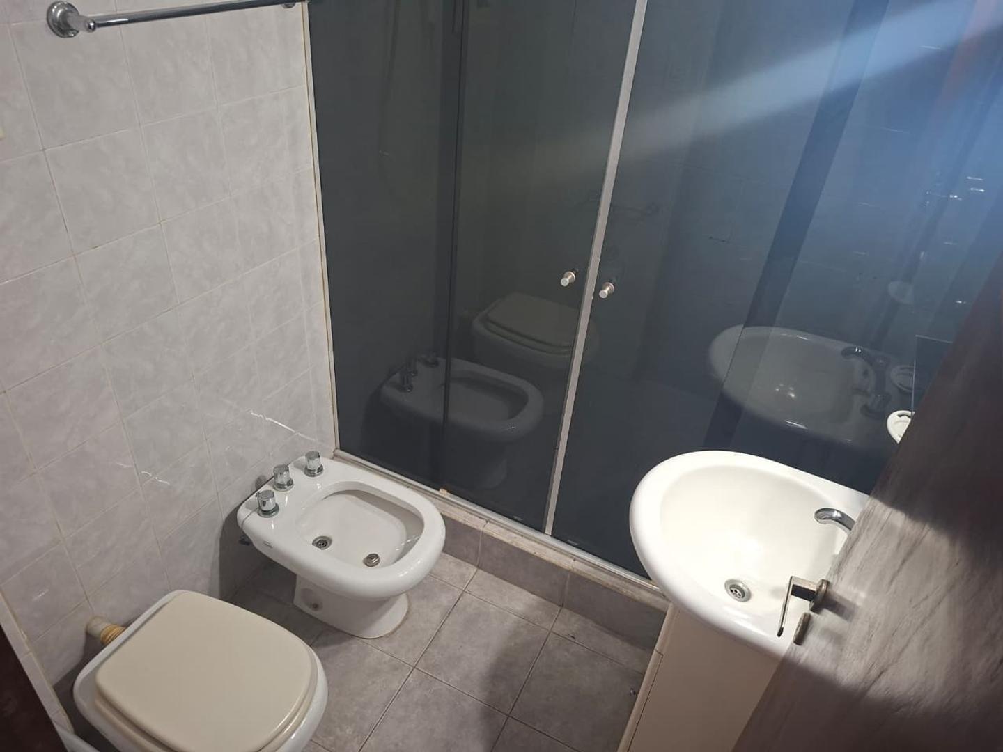 Foto de ALQUILER DEPARTAMENTO 2 AMBIENTES EN FLORESTA, imagen 2