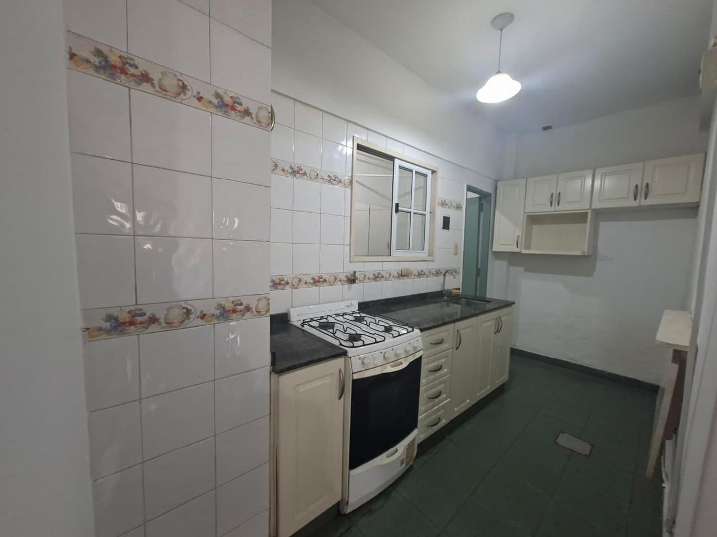 Foto de ALQUILER DEPARTAMENTO 2 AMBIENTES EN FLORESTA, imagen 4