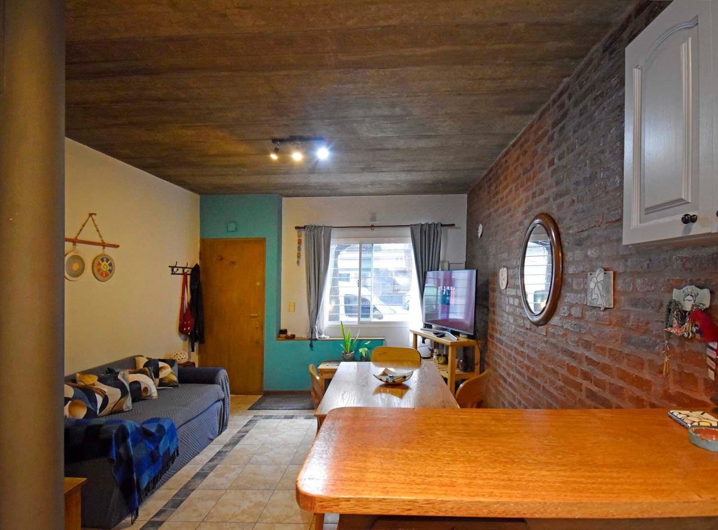 Foto de Venta PH 3 ambientes con terraza propia en Boedo, imagen 3