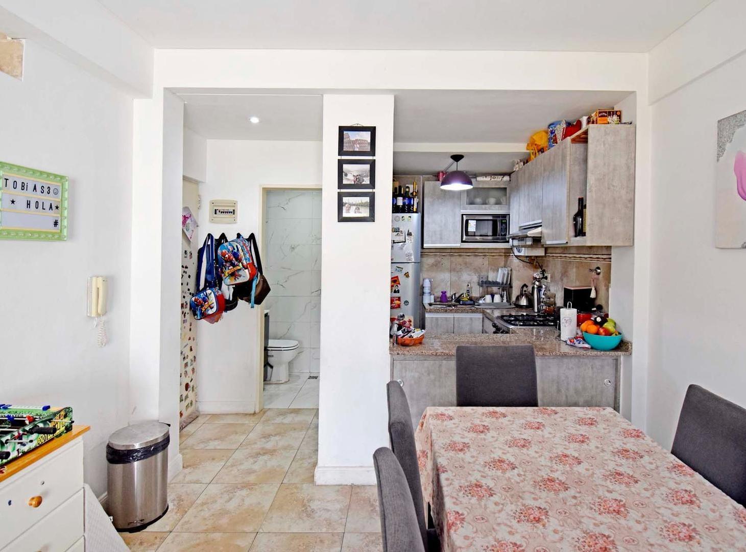 Foto de Venta PH 3 ambientes con terraza en monte castro, imagen 3