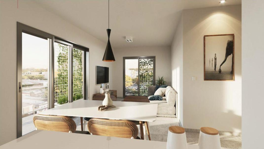 VENTA - MONOAMBIENTE CON BALCÓN - LOURDES
