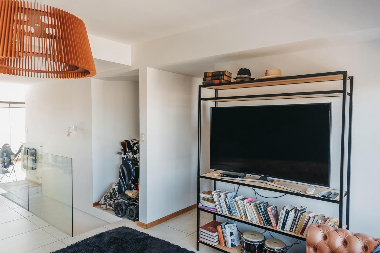 DEPARTAMENTO DUPLEX EN VENTA CON TERRAZA EXCLUSIVA CENTRO