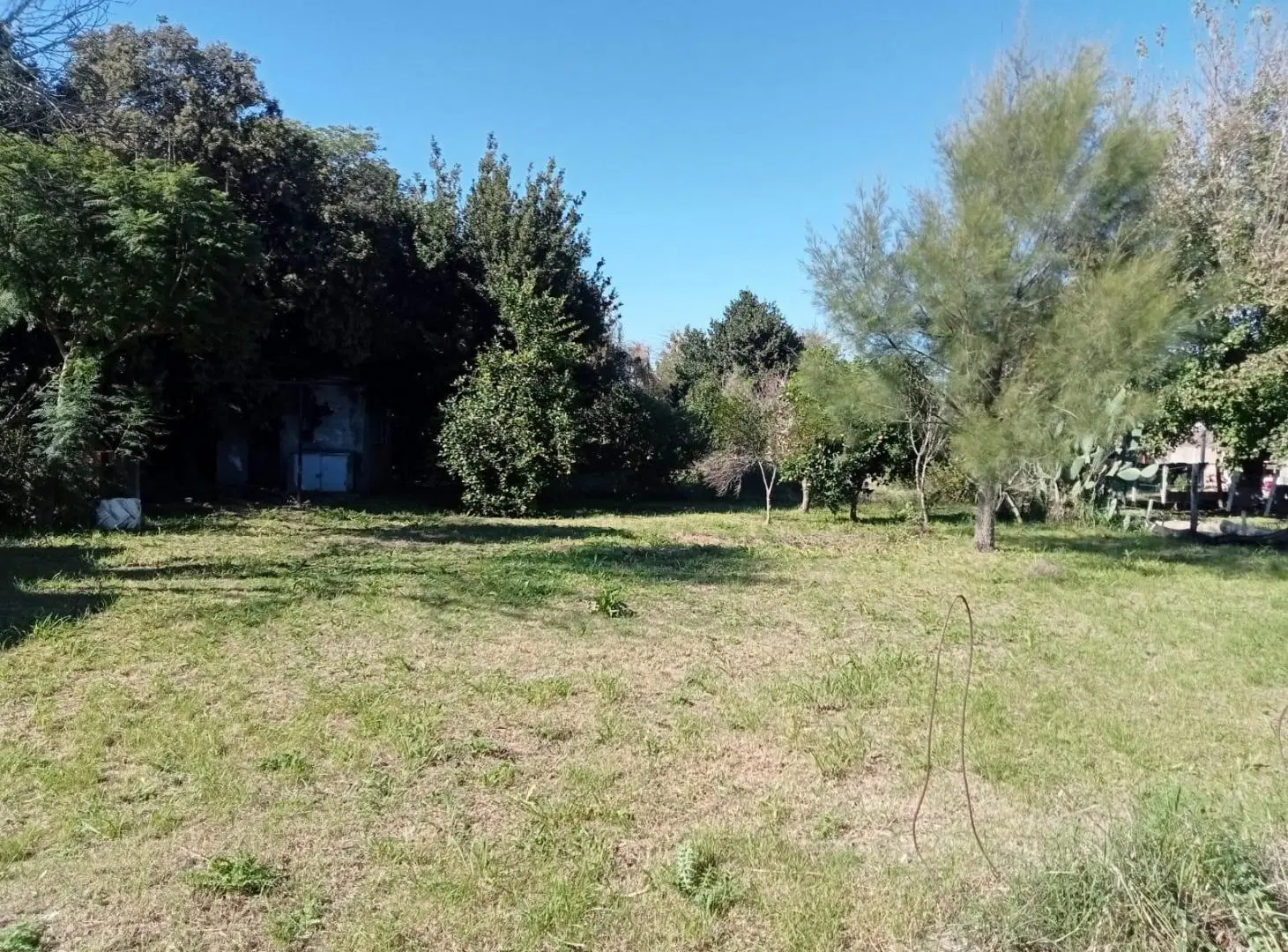 VENTA - TERRENO CON QUINCHO EN CONSTRUCCION - CARRIZALES 5