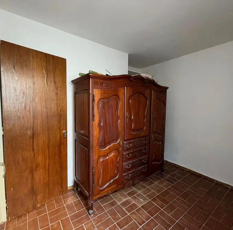Departamento de pasillo 4