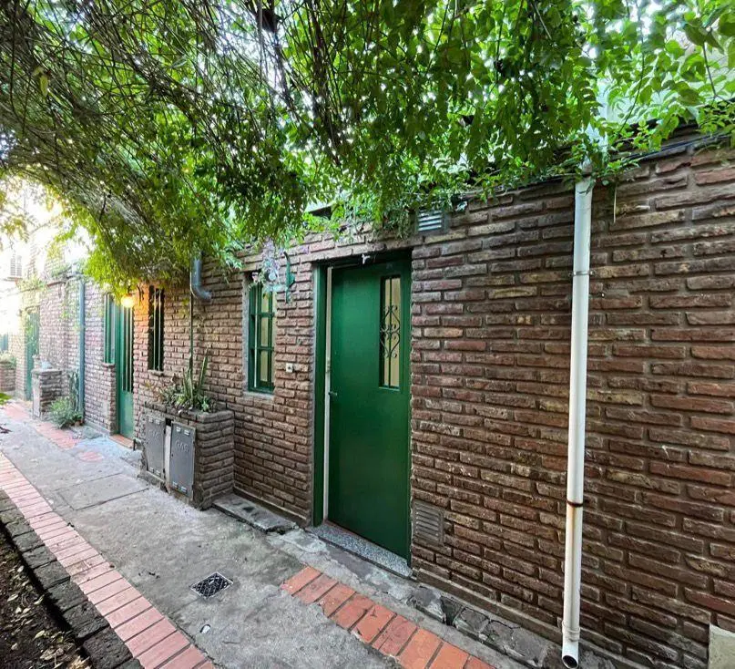 Departamento de pasillo 1