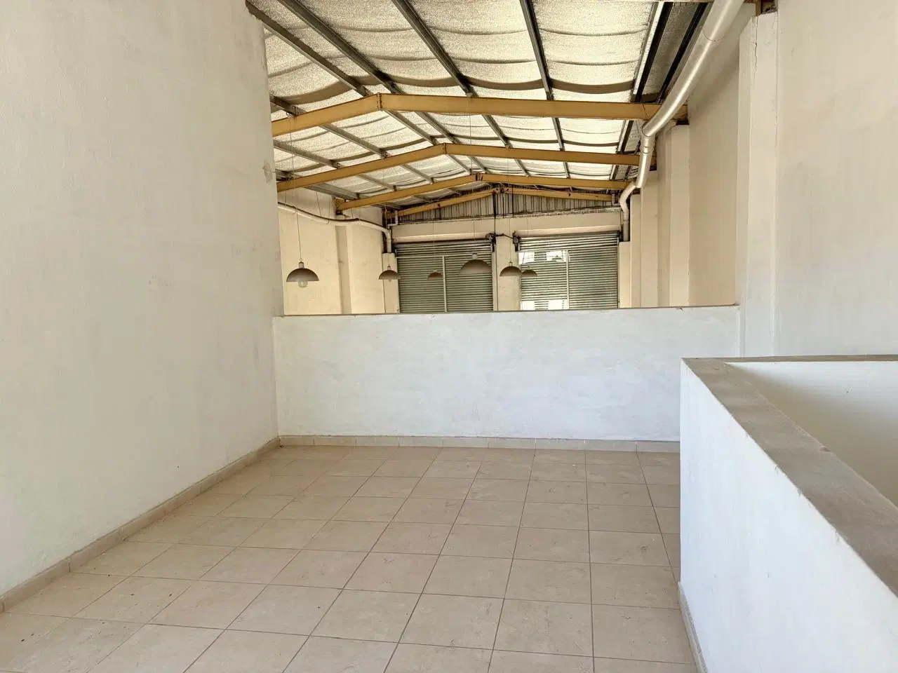 VENTA - LOCAL COMERCIAL SOBRE AV PELLEGRINI 2
