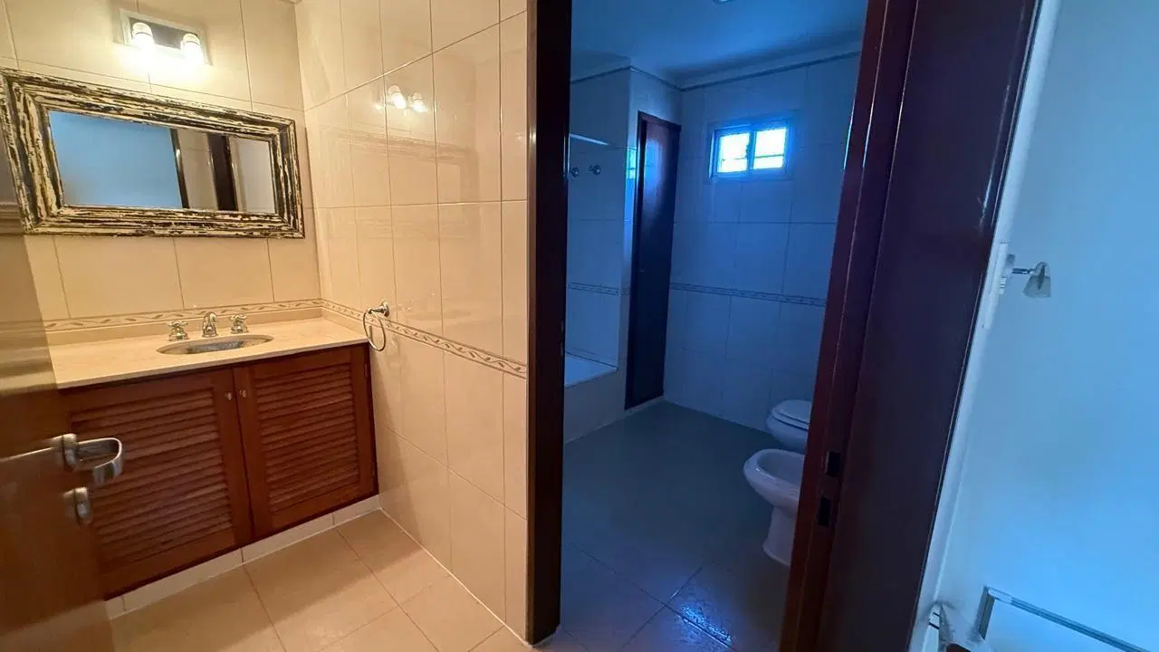 Casa en Alquiler para comercio- Funes 3