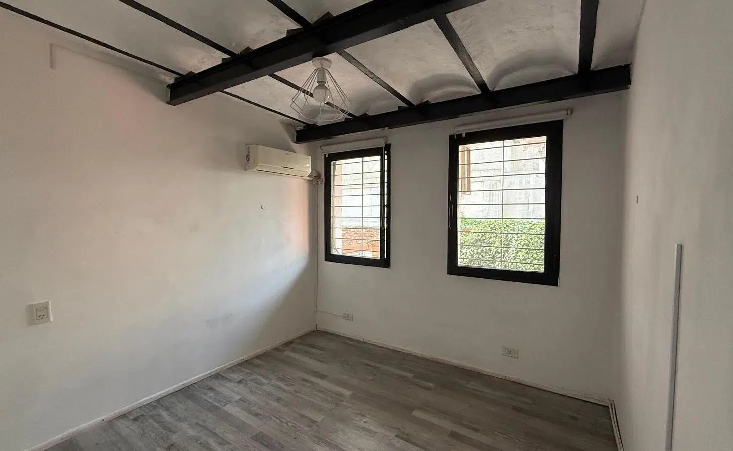 PH EN VENTA 3 DORMITORIOS CON PATIO CENTRO RIO 8