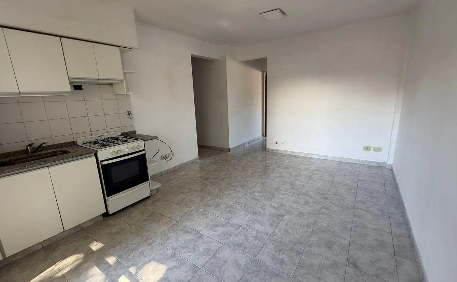 VENTA DEPARTAMENTO UN DORMITORIO CON BALCON AL FRENTE ECHESORTU 8