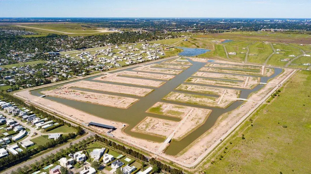 VENTA LOTE EN FUNES LAKE 1