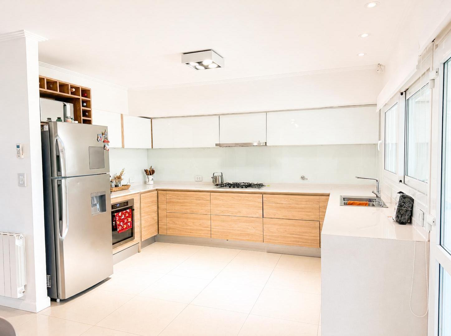 Foto de Casa 3 Dormitorios - Miraflores - Funes Hills, imagen 4