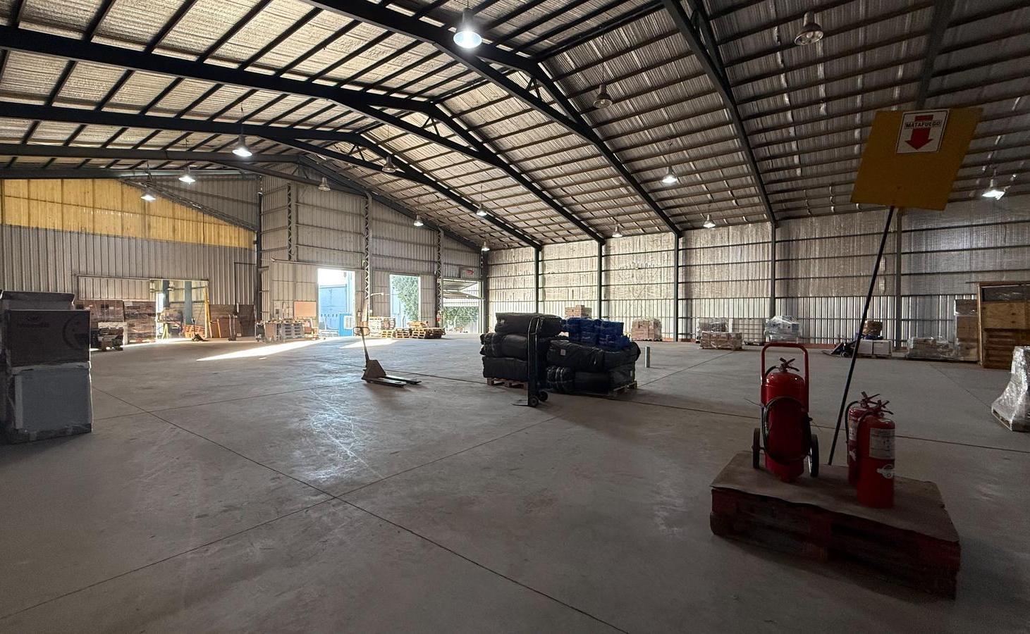 Foto de VENTA NAVE INDUSTRIAL - IDEAL LOGISTICA 1900 m², imagen 2