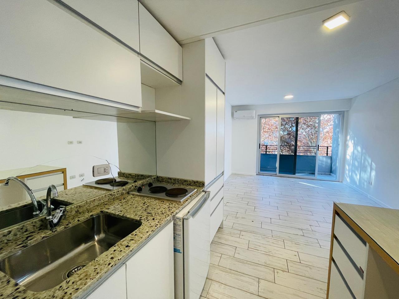 Foto de Venta - Monoambiente con Balcón - Echesortu, imagen 2