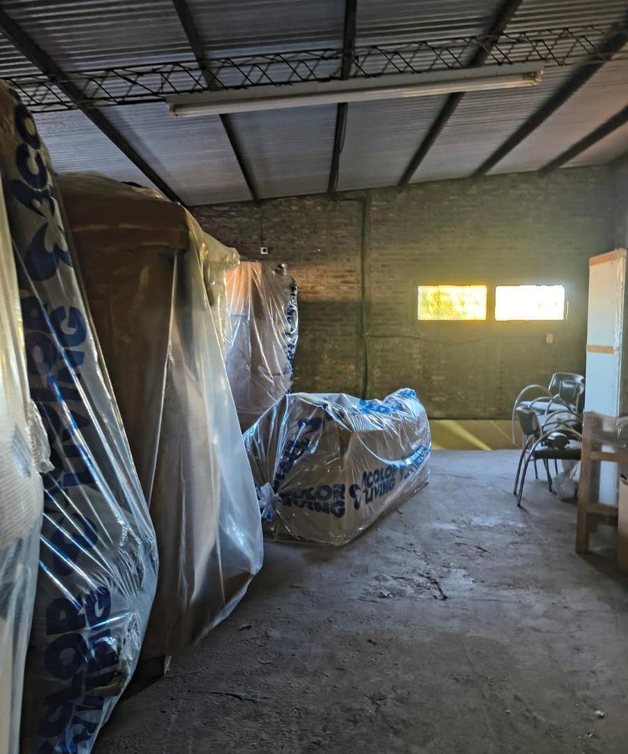 Foto de VENTA DE GALPON EN VILLA GOBERNADOR GALVEZ, imagen 3