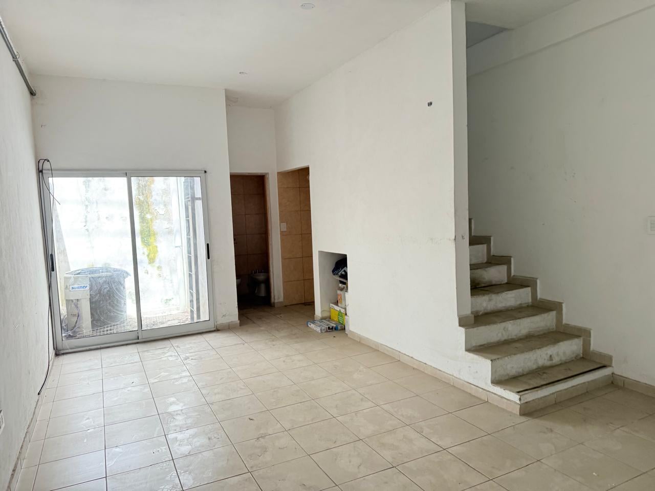 Foto de VENTA - LOCAL COMERCIAL SOBRE AV PELLEGRINI, imagen 4