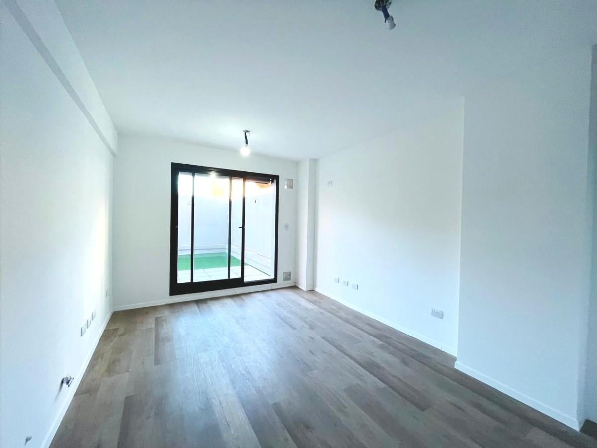 Foto de Departamento en Venta un Dormitorio con Patio - Centro Rosario, imagen 2