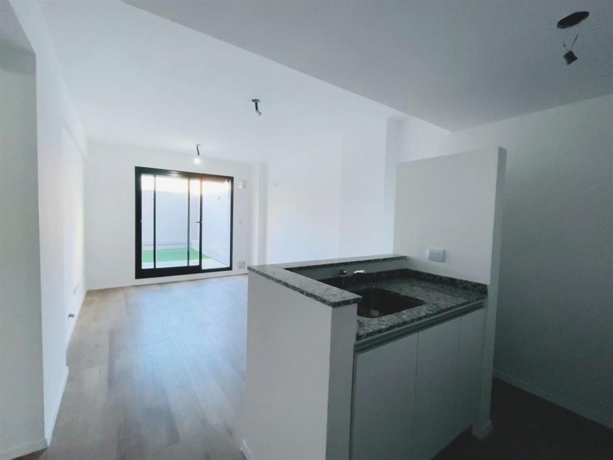 Foto de Departamento en Venta un Dormitorio con Patio - Centro Rosario, imagen 3