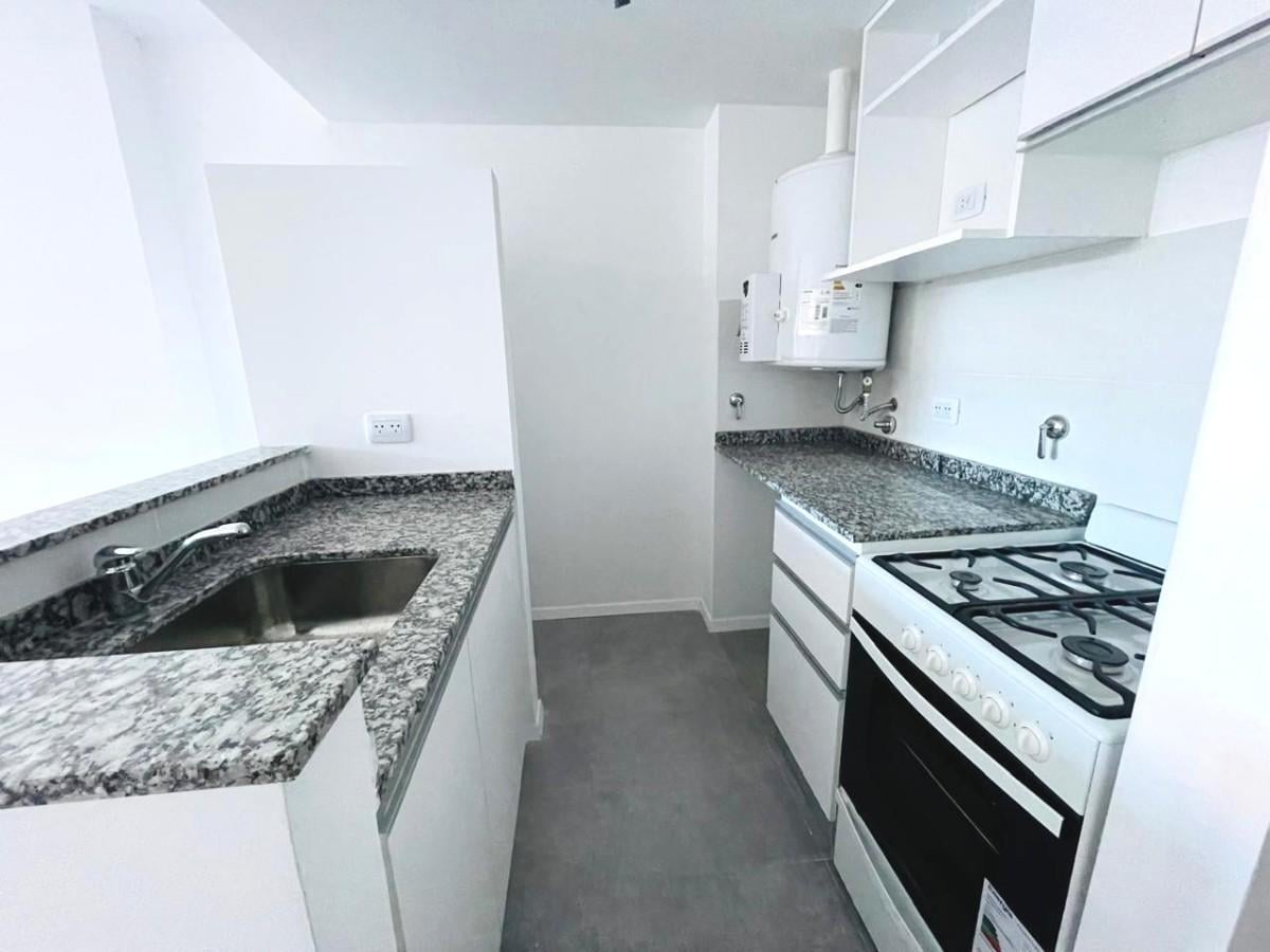 Foto de Departamento en Venta un Dormitorio con Patio - Centro Rosario, imagen 4