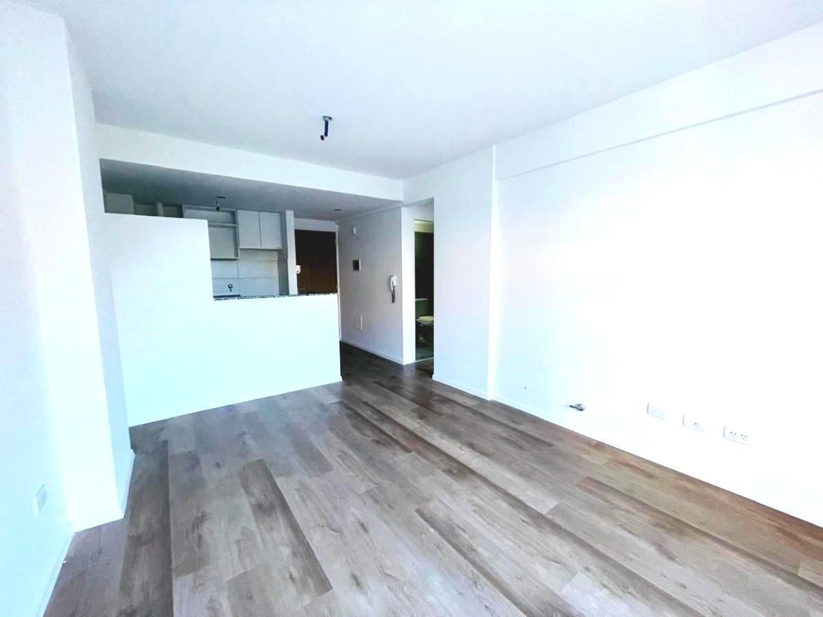 Foto de Departamento en Venta un Dormitorio con Patio - Centro Rosario, imagen 1