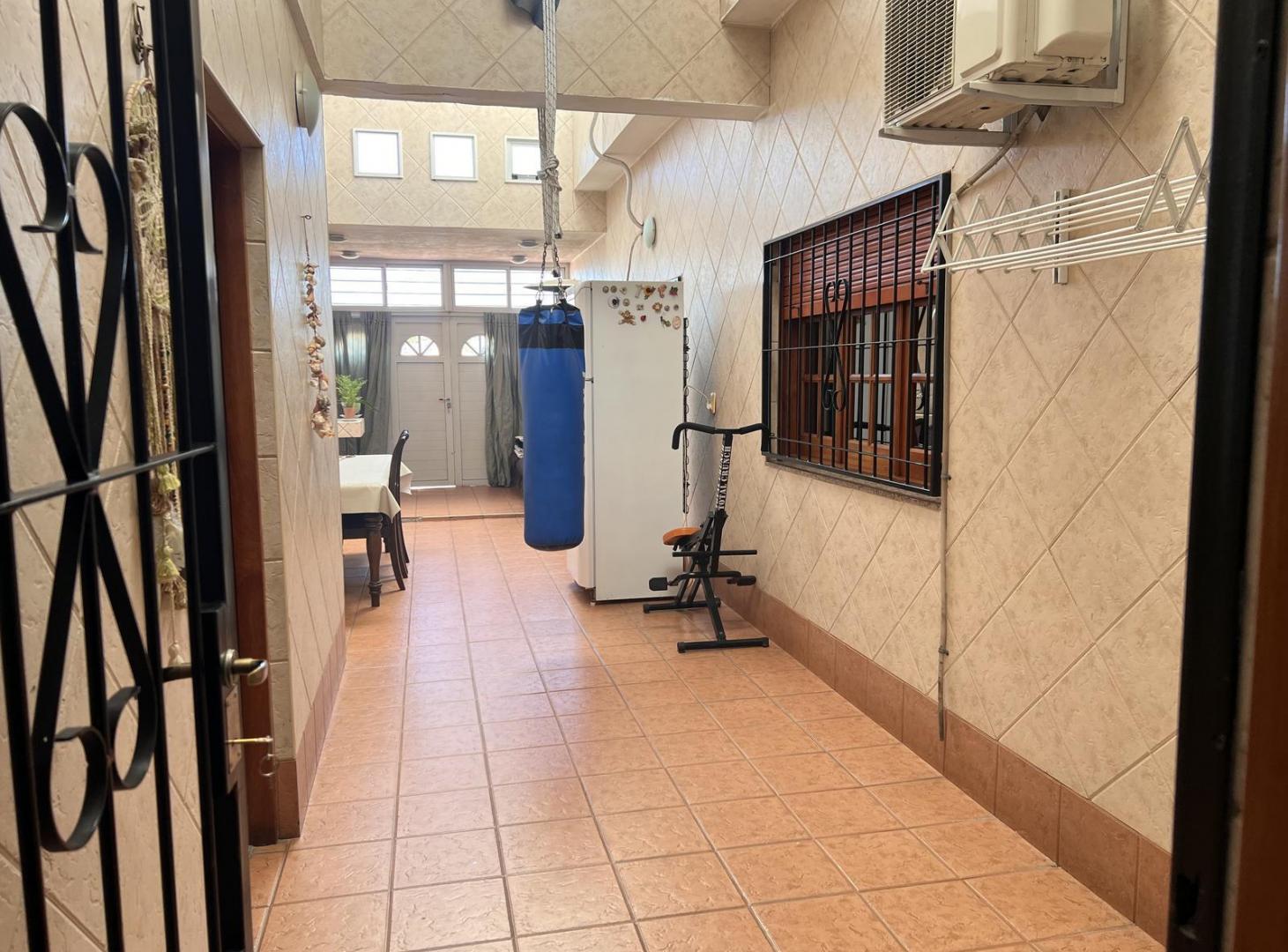 Foto de Venta Casa 3 dormitorios mas galpón - Las Delicias, imagen 4