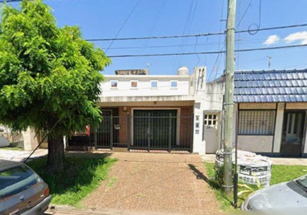 Foto de Casa en Venta 2 dormitorios con patio - Barrio Parque Casado, imagen 1