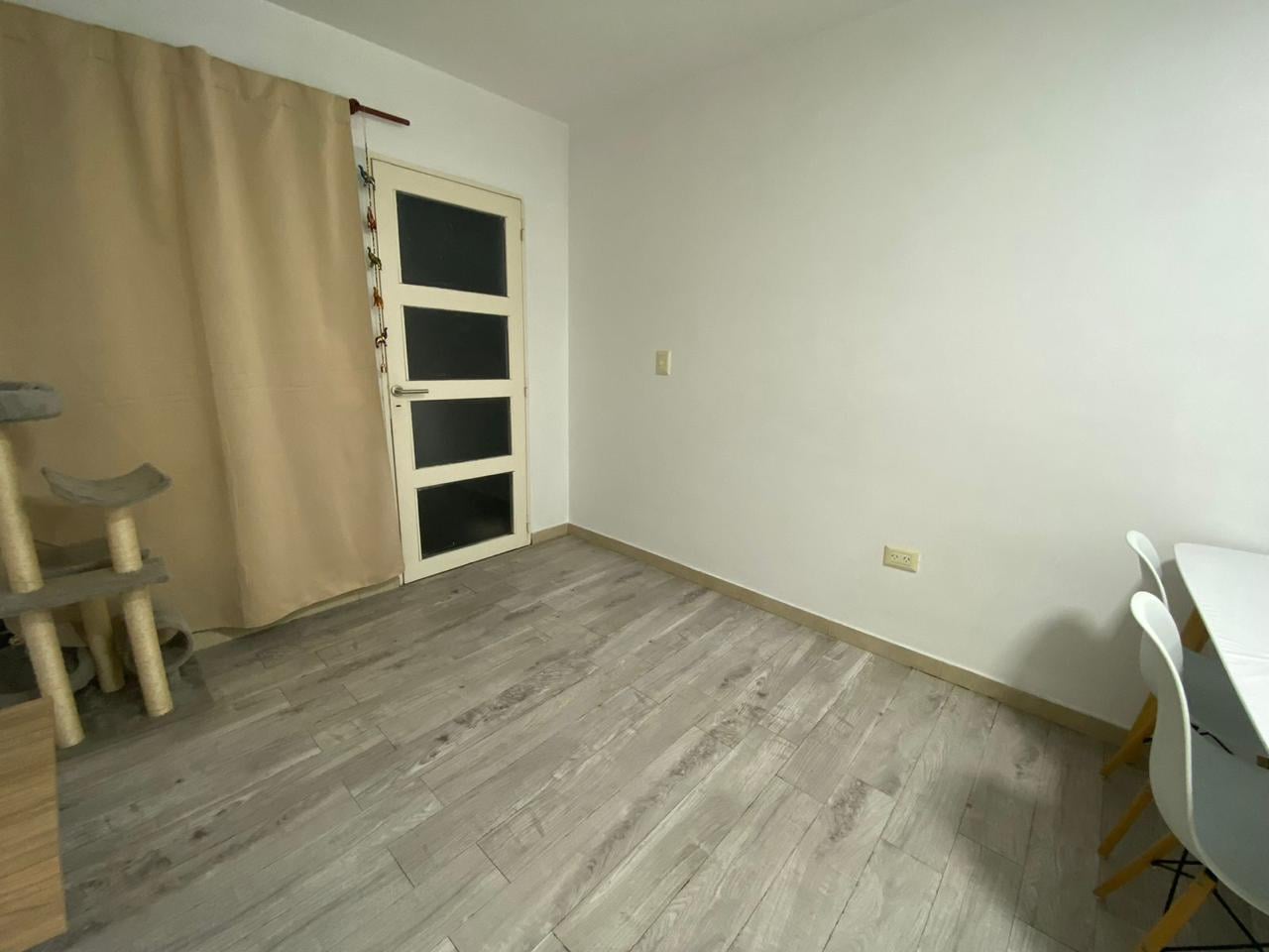 Foto de VENTA DEPARTAMENTO 2 DORMITORIOS CON LAVADERO INDEPENDIENTE - BARRIO, imagen 4