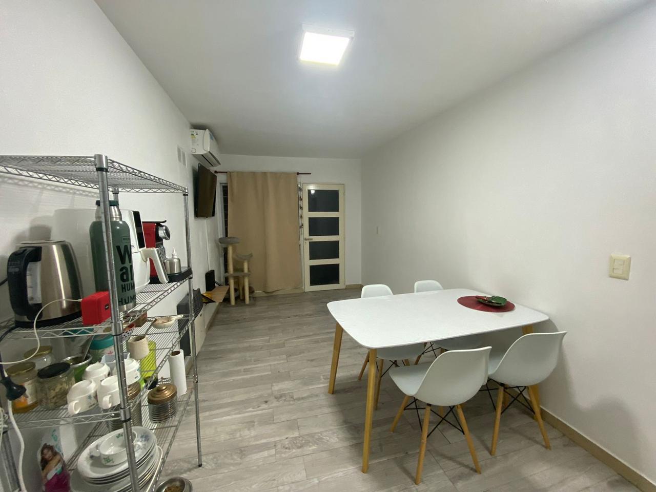 Foto de VENTA DEPARTAMENTO 2 DORMITORIOS CON LAVADERO INDEPENDIENTE - BARRIO, imagen 3