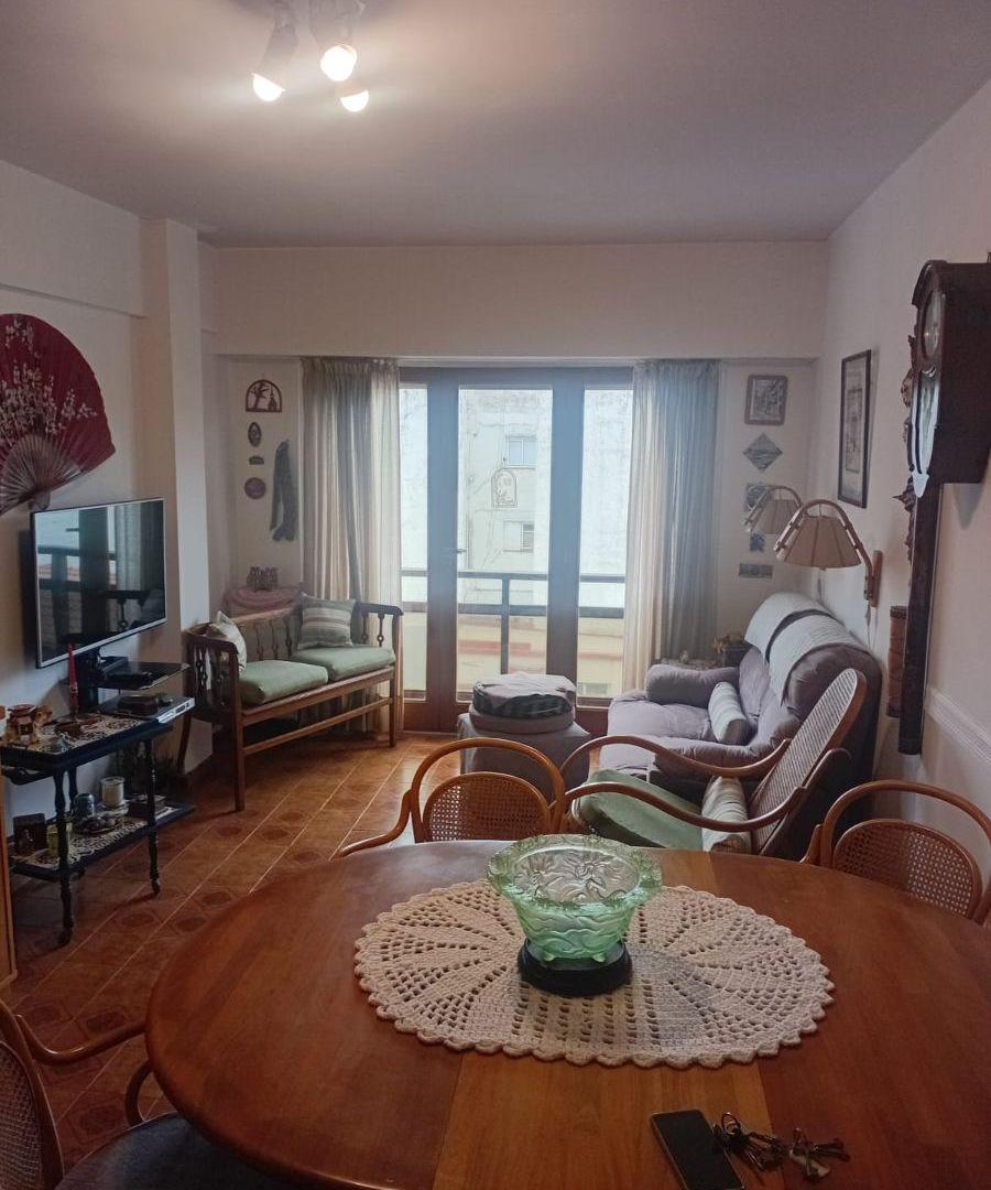 Venta departamento 4 ambientes mas cochera, zona La Perla, Mar del Plata.