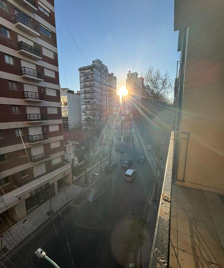 Foto de VENTA DEPARTAMENTO 2 AMB. CON BALCON A LA CALLE, imagen 4