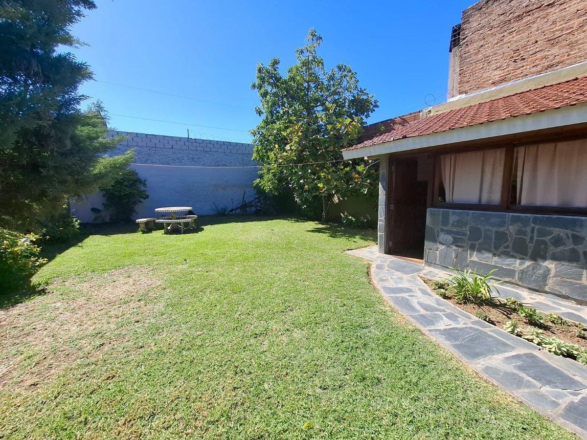 VENTA CASA 4 AMBIENTES PARQUE QUILMES
