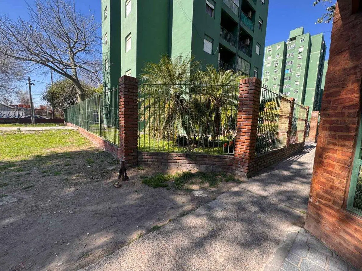 VENTA DEPTO 3 AMBIENTES  CON COCHERA - LANUS ESTE 2