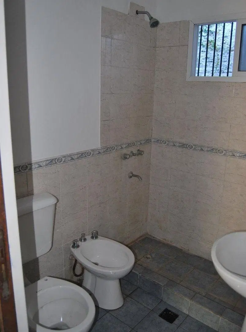 SE VENDE PH EN BERAZATEGUI 4