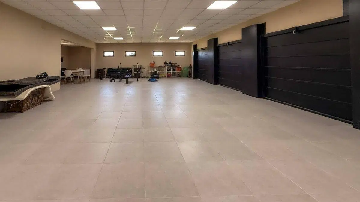 VENTA CASA CHASCOMUS 6 AMBIENTES / PILETA 3