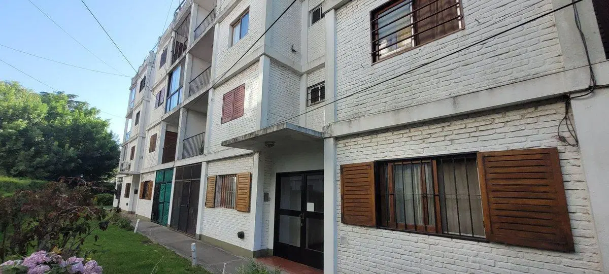 VENTA,DEPTO 3 AMBIENTES,BERAZATEGUI, APTO CREDITO 2
