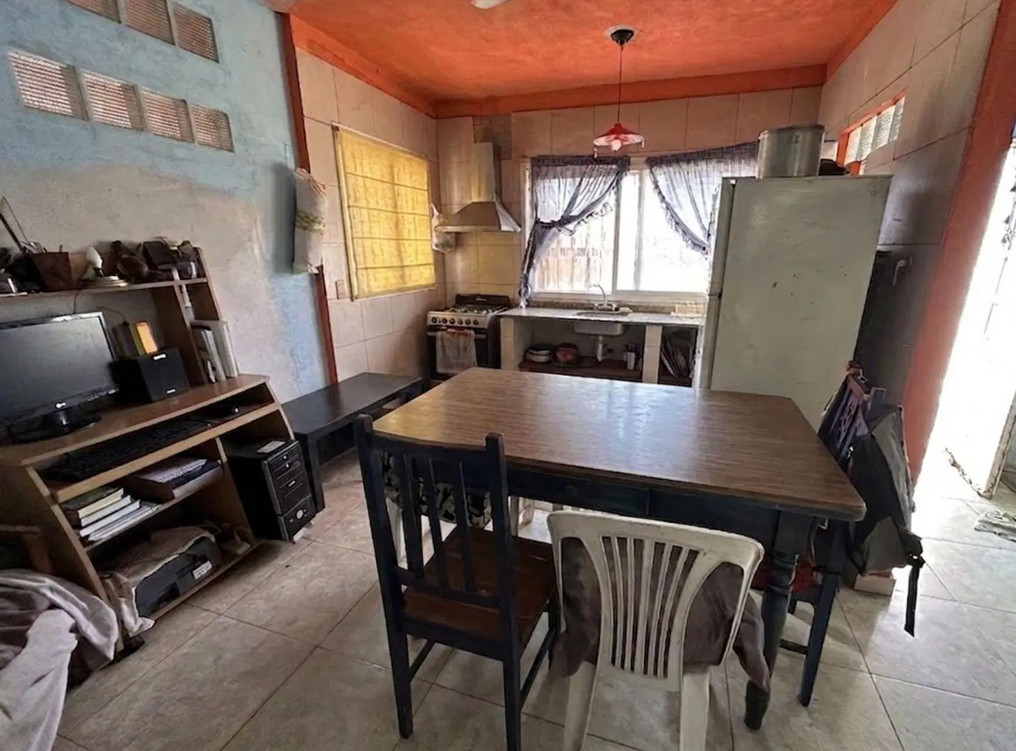 VENTA CASA 7 AMBIENTES LOTE DE 350 M² EN DON BOSCO 3