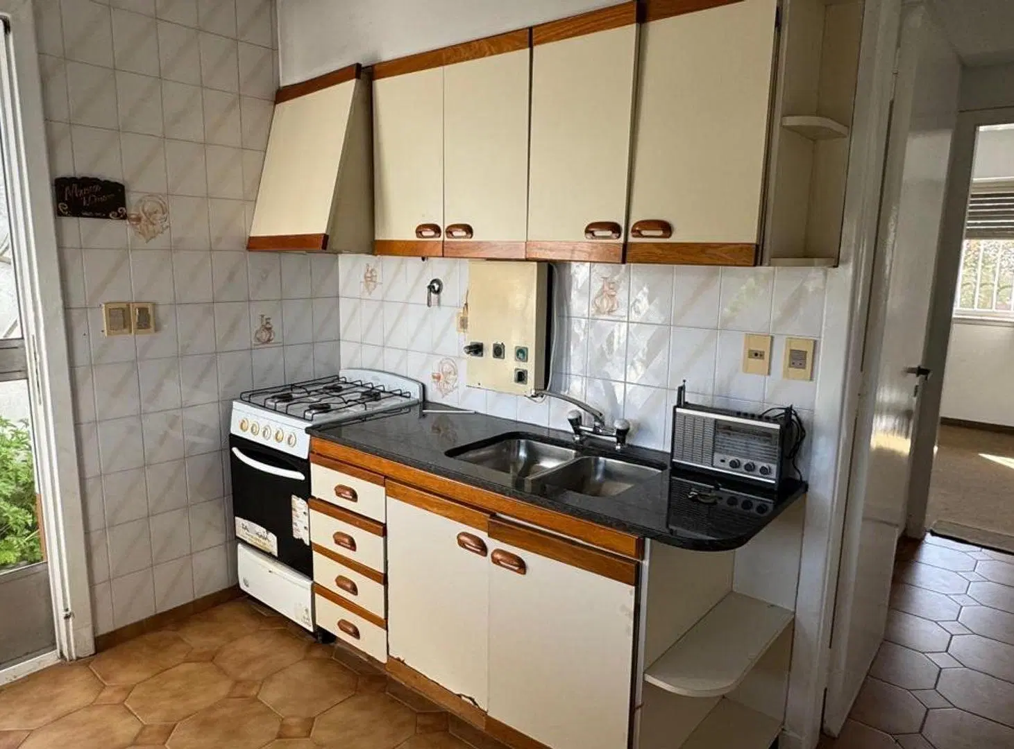 Casa 3 ambientes con patio Quilmes Oeste 5