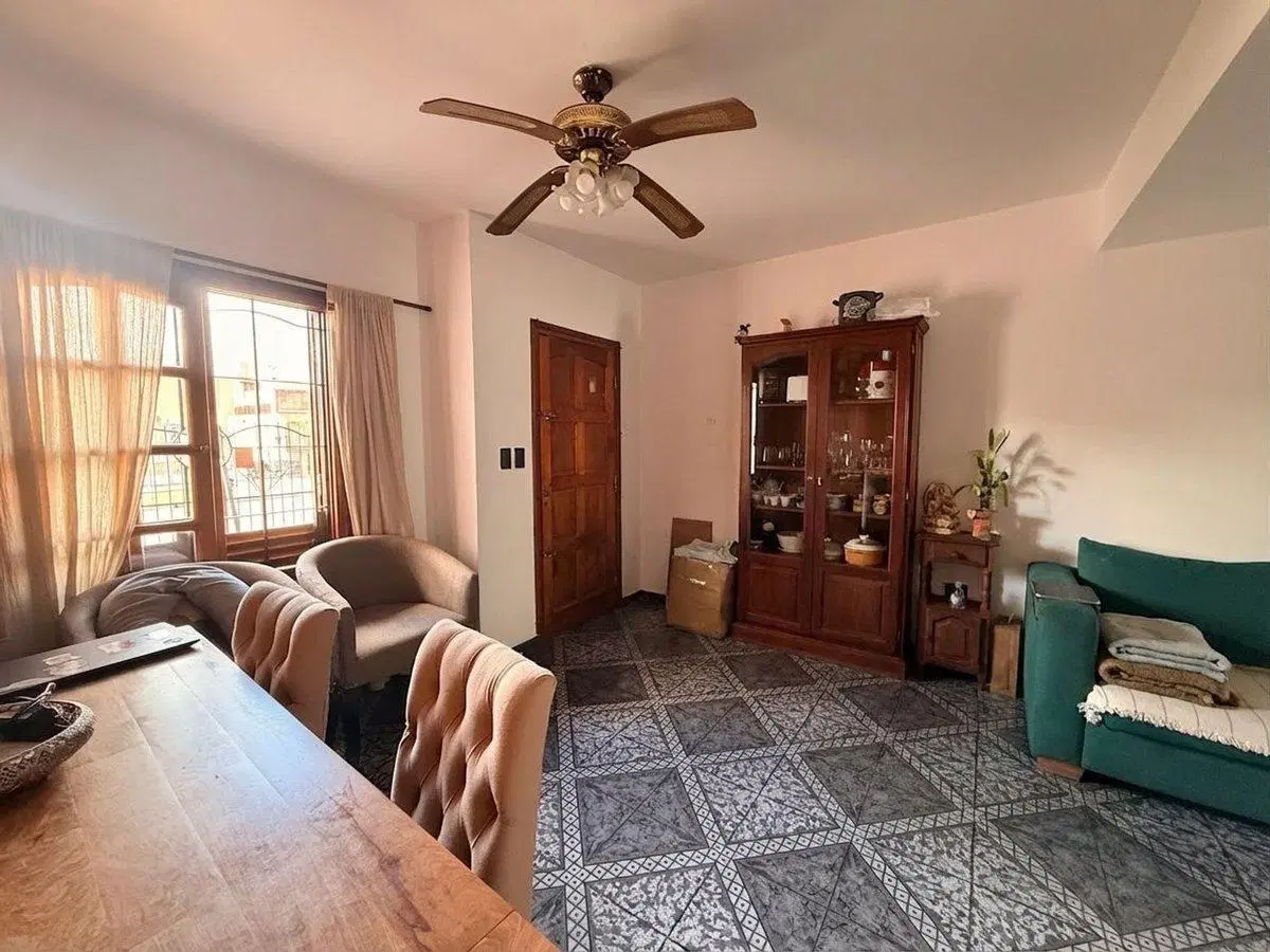 VENTA DUPLEX 4 AMB c PATIO Y COCHERA QUILMES CRED. 3