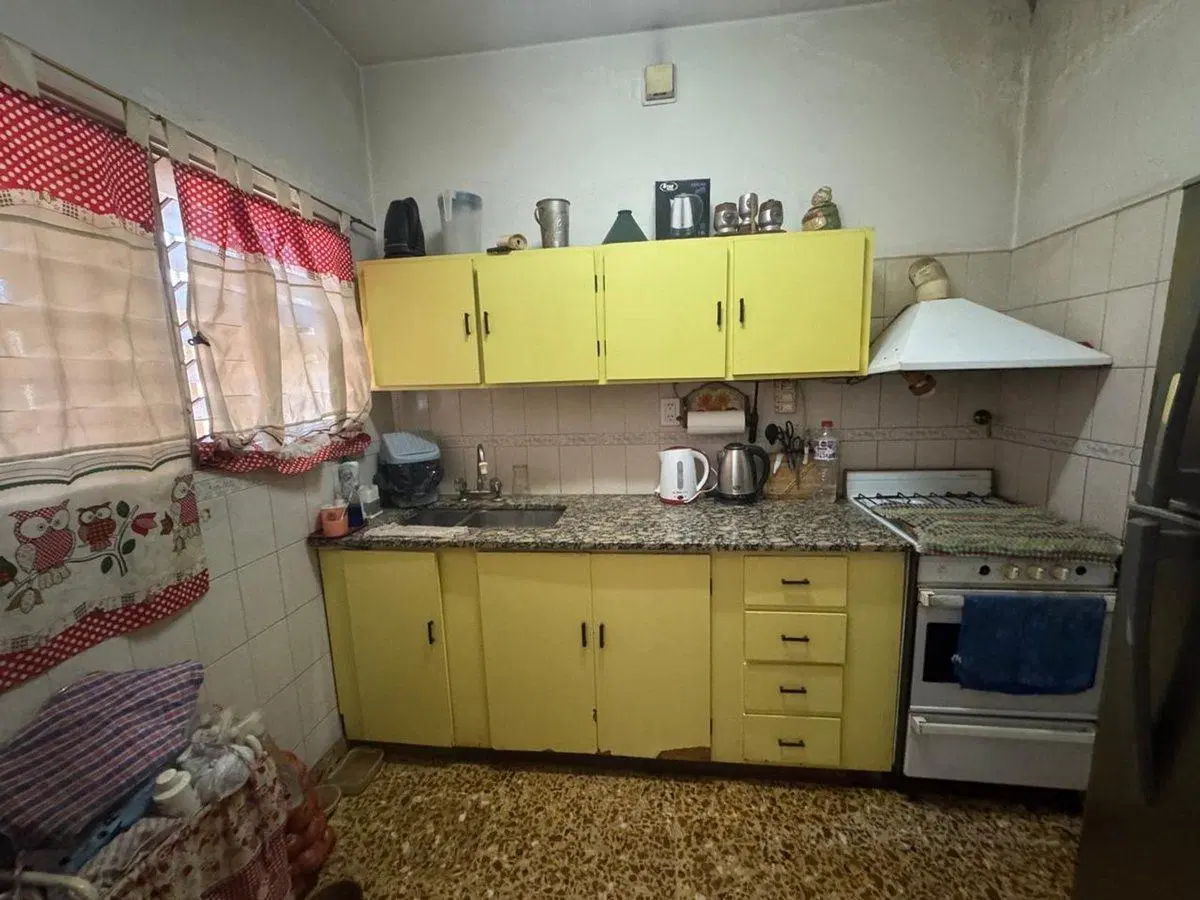 Casa en venta Berazategui 4 ambientes 5