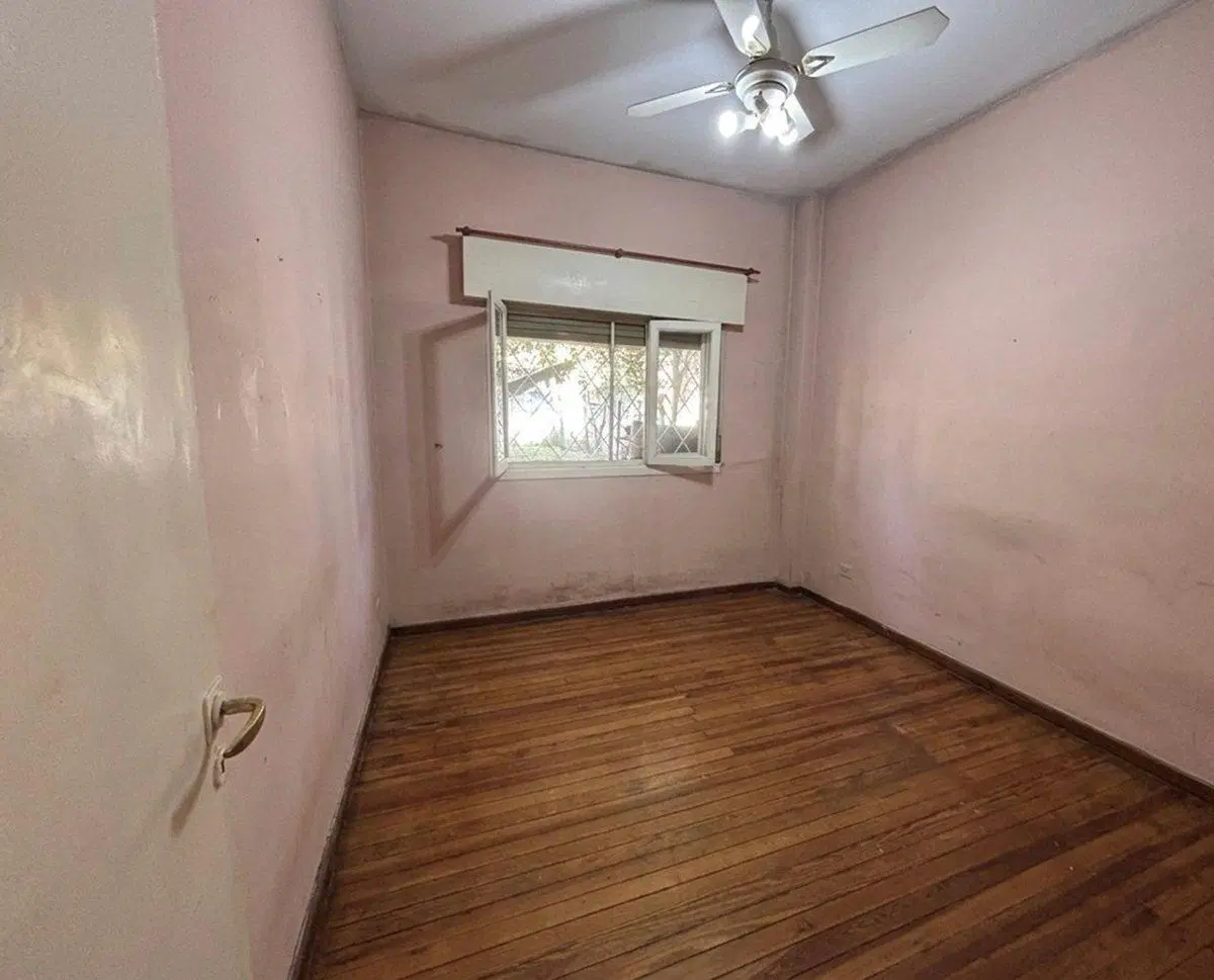 Venta Casa 3 Ambientes con Cochera en Quilmes 3