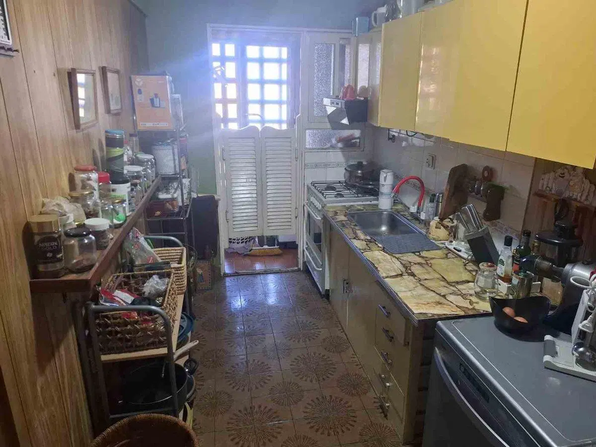 VENTA Depto 4 ambientes. Sarandi. Avellaneda 4