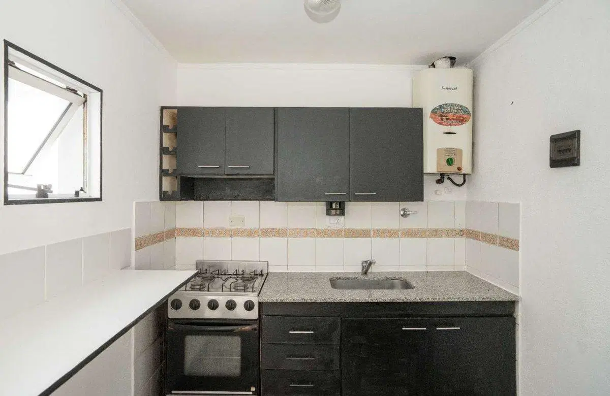 VENTA PH 2 AMBIENTES C/PATIO EN BERNAL OESTE 4
