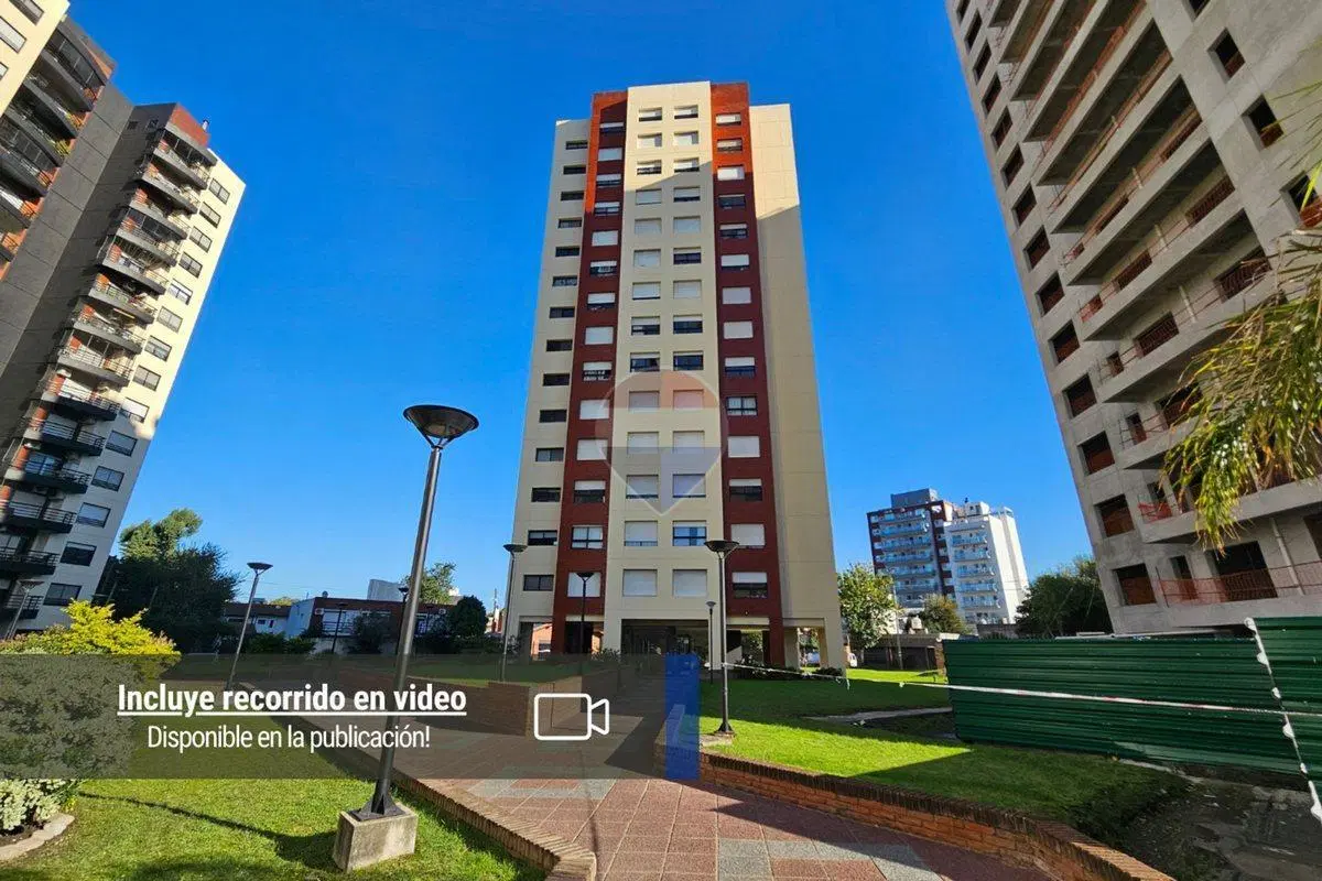 VENTA DEPARTAMENTO 3 AMBIENTES CON BALCÓN, COCHERA 5