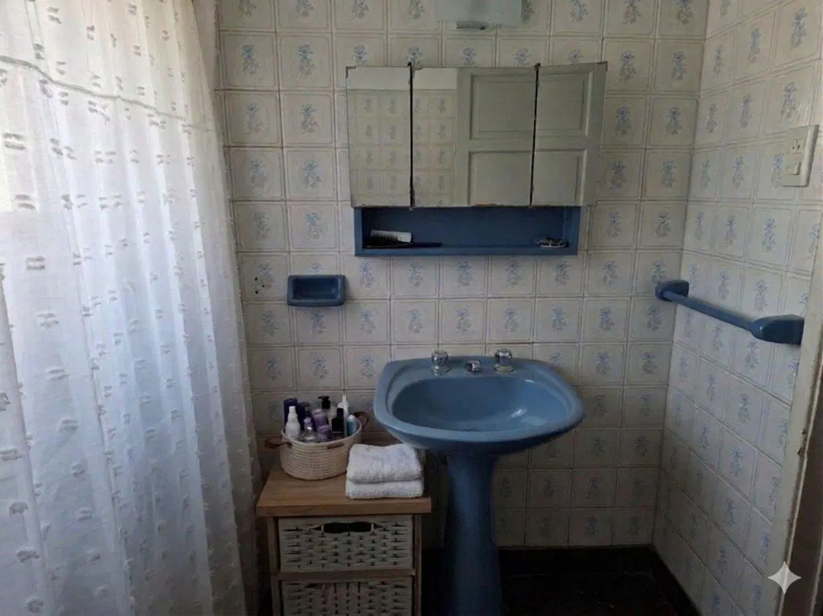 VENTA CASA 3 AMBIENTES COCHERA VARELA 2