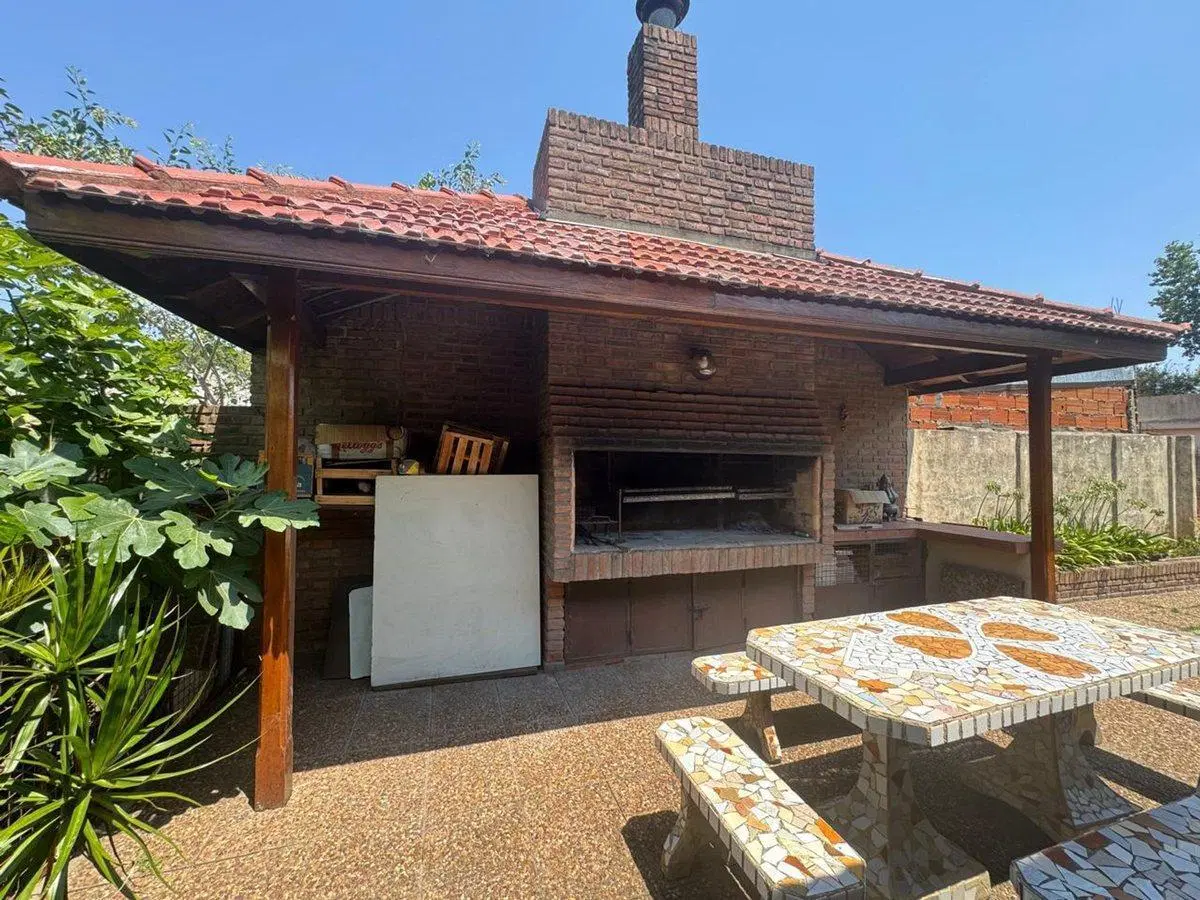 VENTA DE LOTE CON QUINCHO - VARELA CENTRO 3