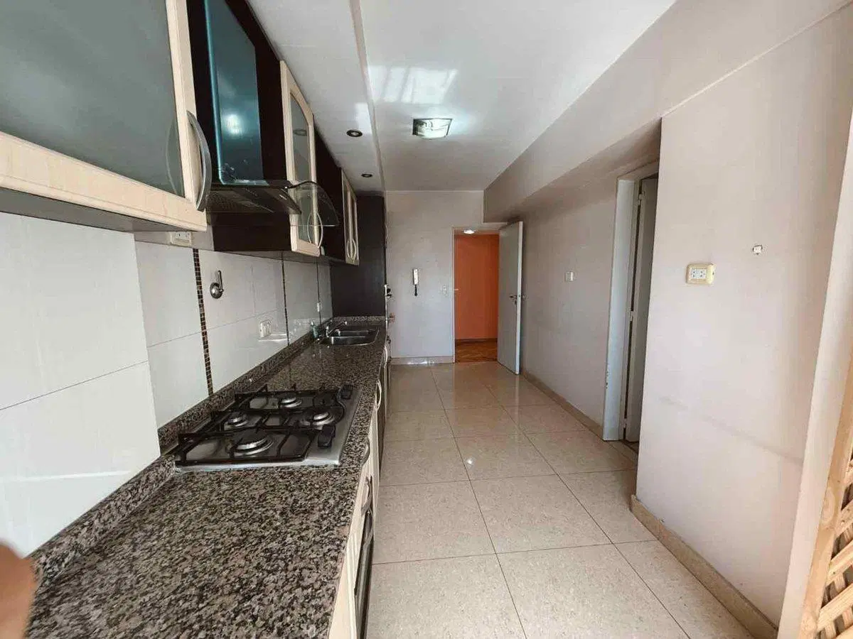 DEPARTAMENTO 4 AMBIENTES CON COCHERA 4