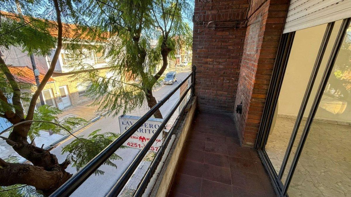 Alquiler Departamento 3 ambientes en Bernal