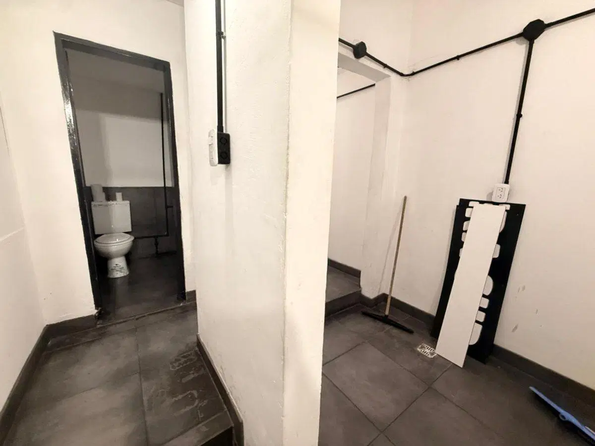 VENTA LOCAL COMERCIAL QUILMES AVENIDA 3