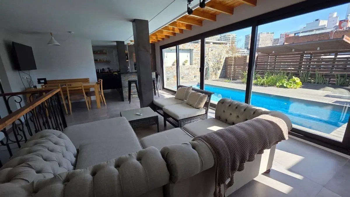 VENTA DEPARTAMENTO 6 AMB BARRIO PARQUE CON PILETA 4