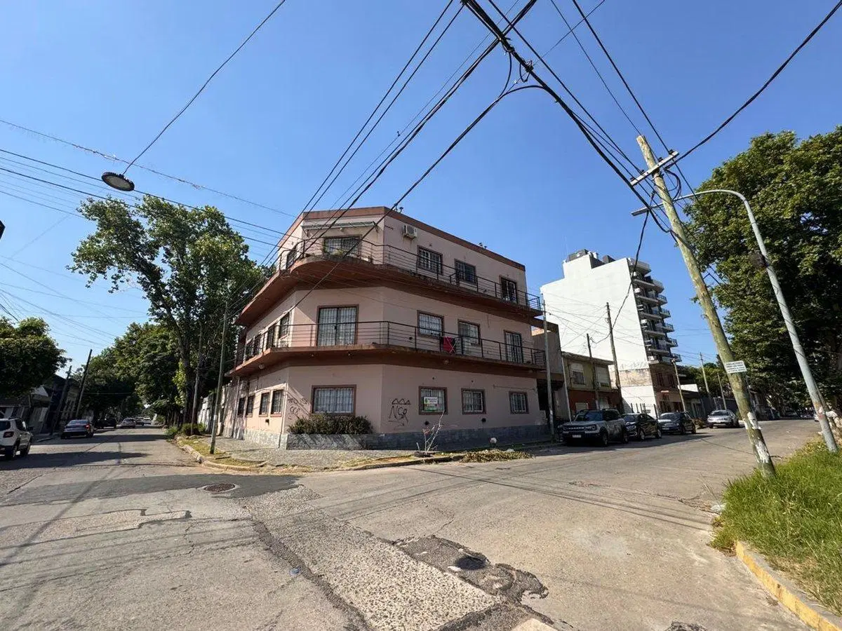 VENTA DEPTO DOS AMB CON TERRAZA PROPIA EN QUILMES 3